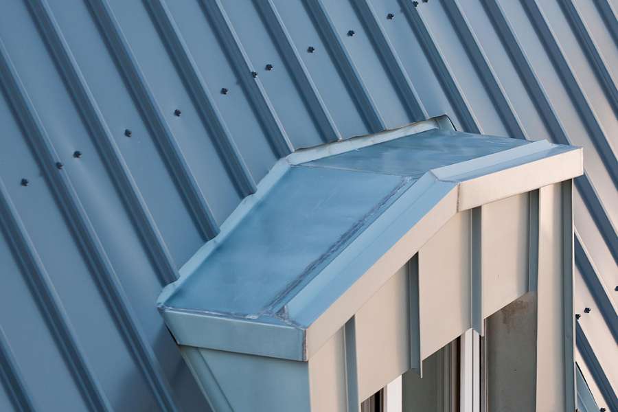 Historisches Gebäude in klassischem Stil, Am Porscheplatz 7, 45127 Essen